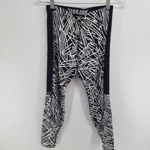 Nike Just Do It black and white leggings Size M